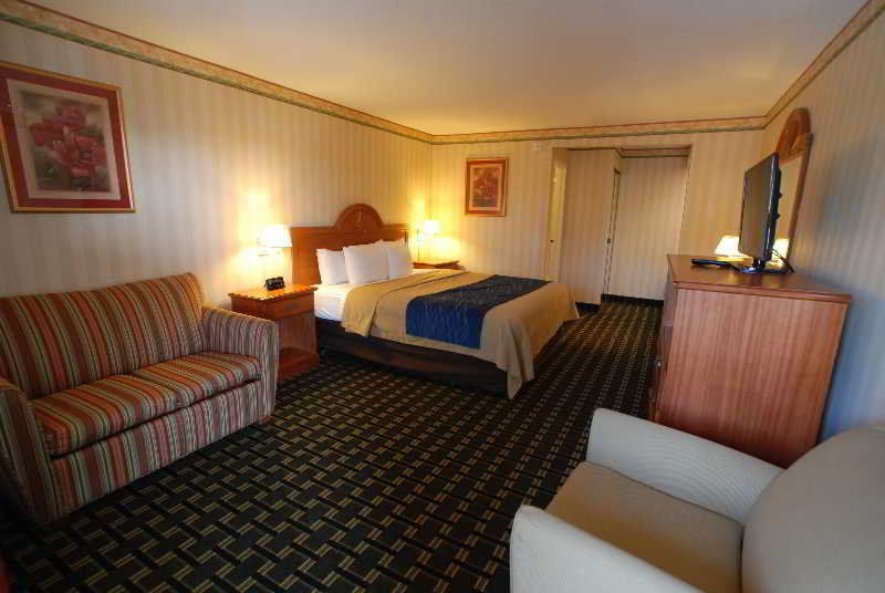 Stanford Inn & Suites Anaheim Bagian luar foto